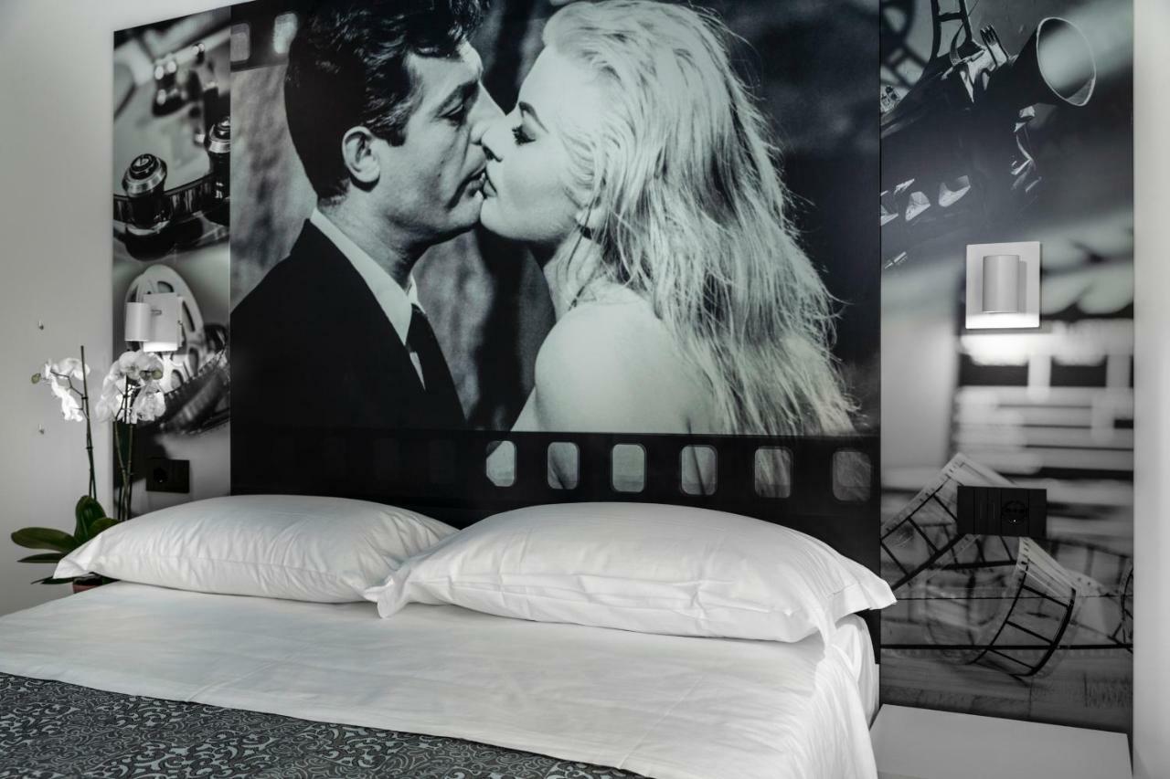 Residence Filmare Riccione Bagian luar foto